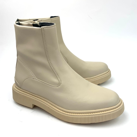 BRAND NEW without box Franco Sarto lug sole boot (size 9, fits small—like 7.5) - Picture 3 of 11